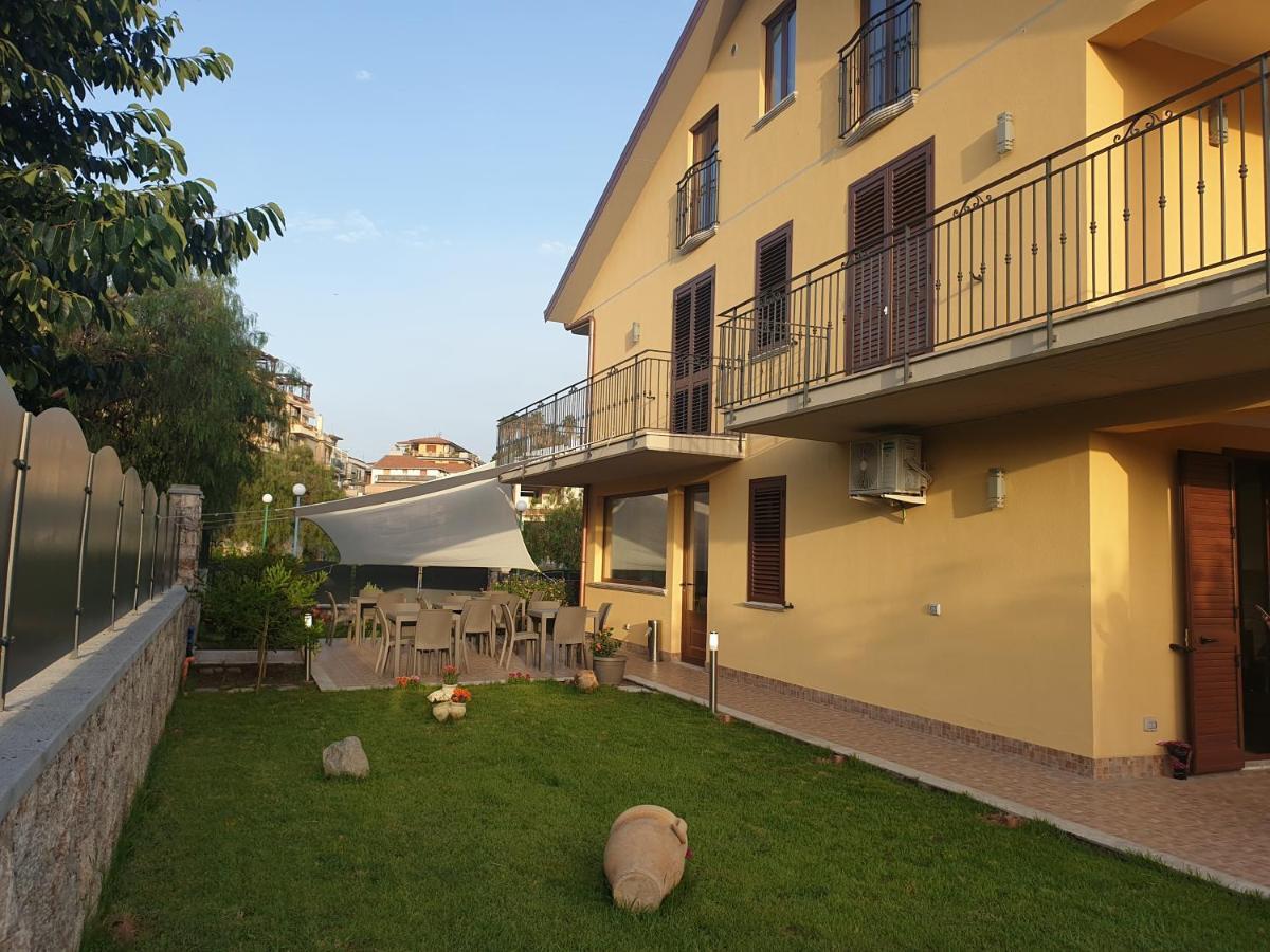 B&B Villa Chiara Bed And Breakfast Taormina Buitenkant foto