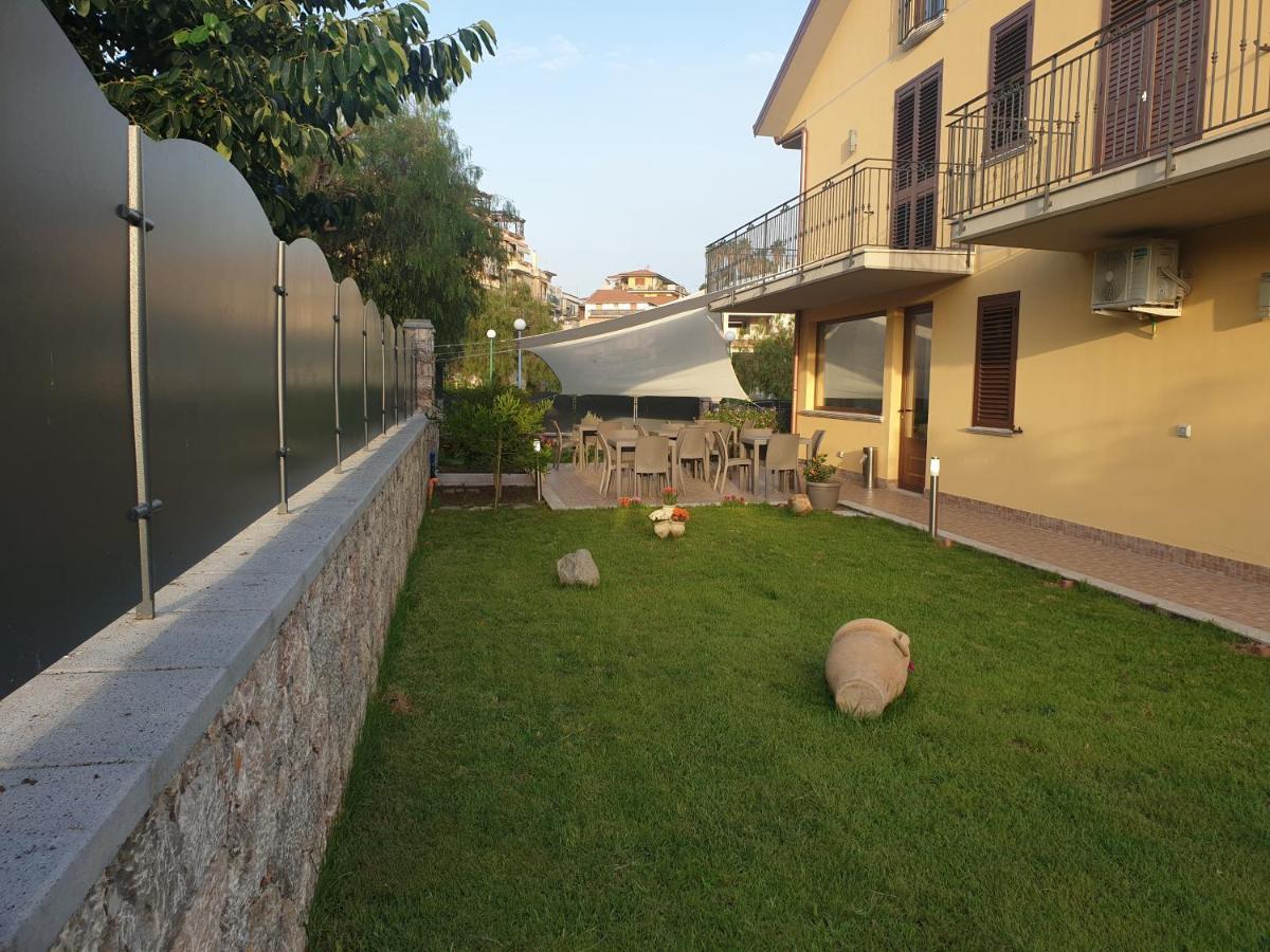 B&B Villa Chiara Bed And Breakfast Taormina Buitenkant foto