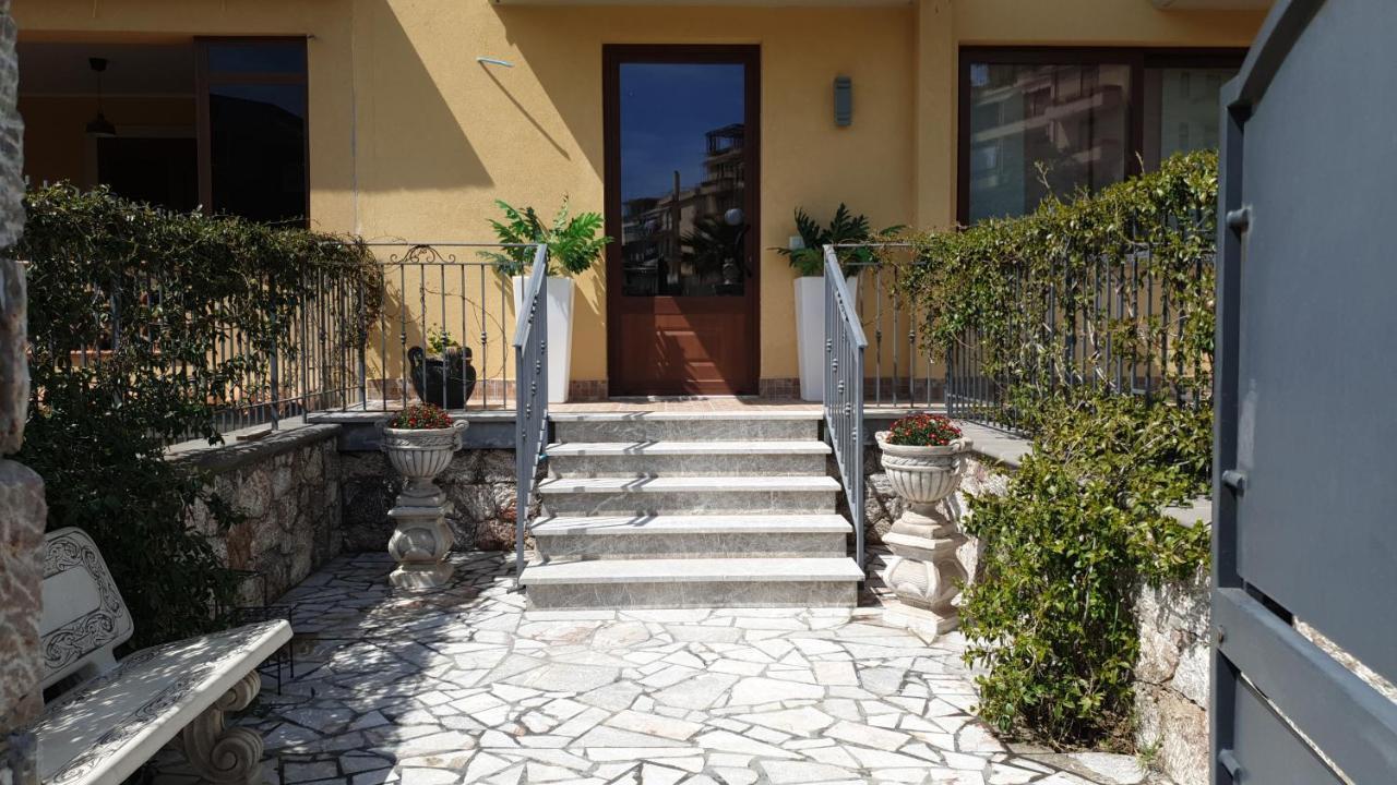 B&B Villa Chiara Bed And Breakfast Taormina Buitenkant foto