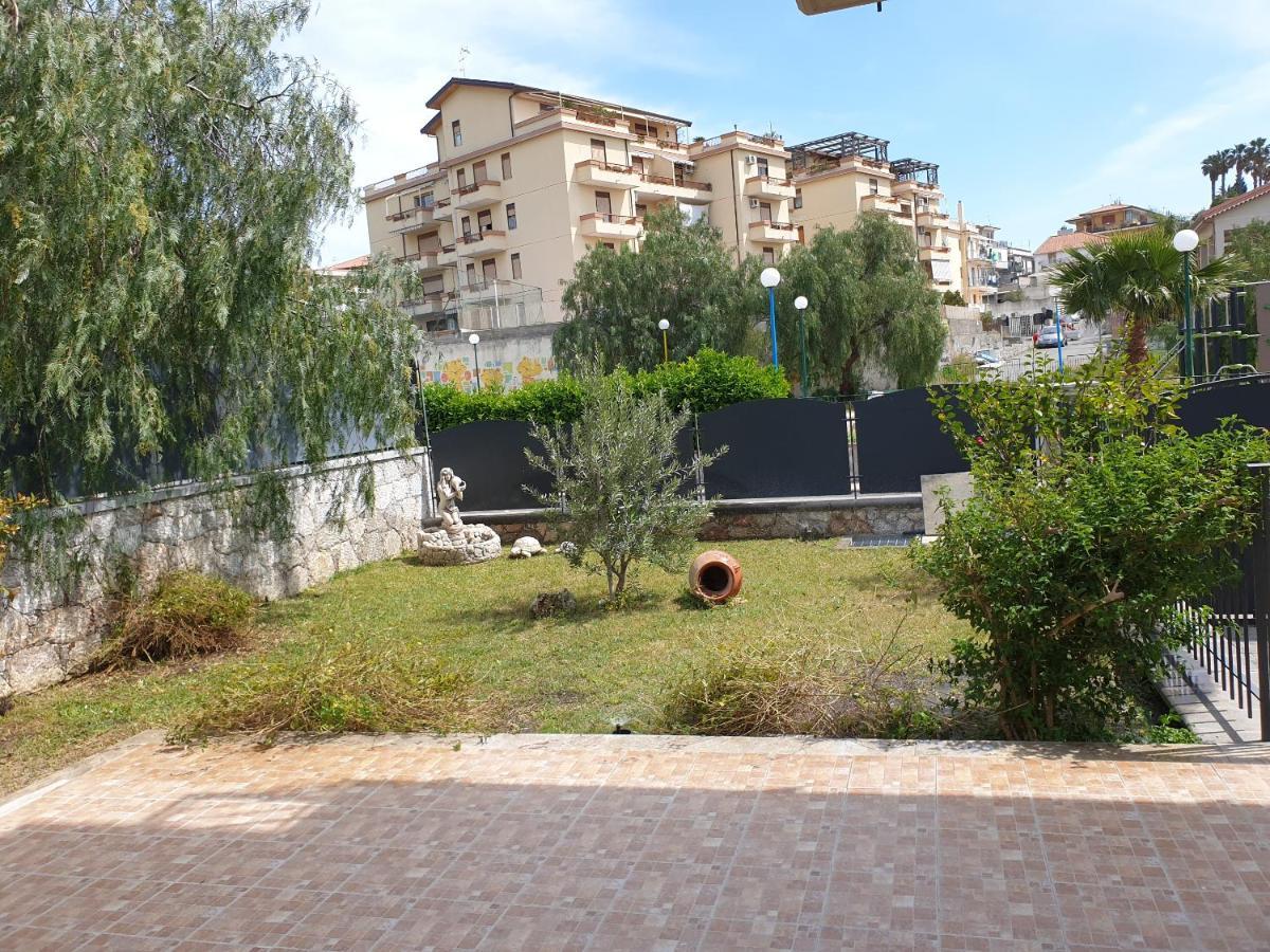 B&B Villa Chiara Bed And Breakfast Taormina Buitenkant foto